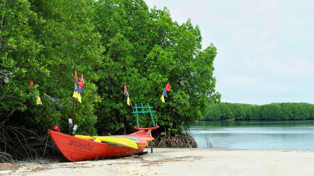 Nov Koh Kong Resort Phumi Sre Thmei エクステリア 写真