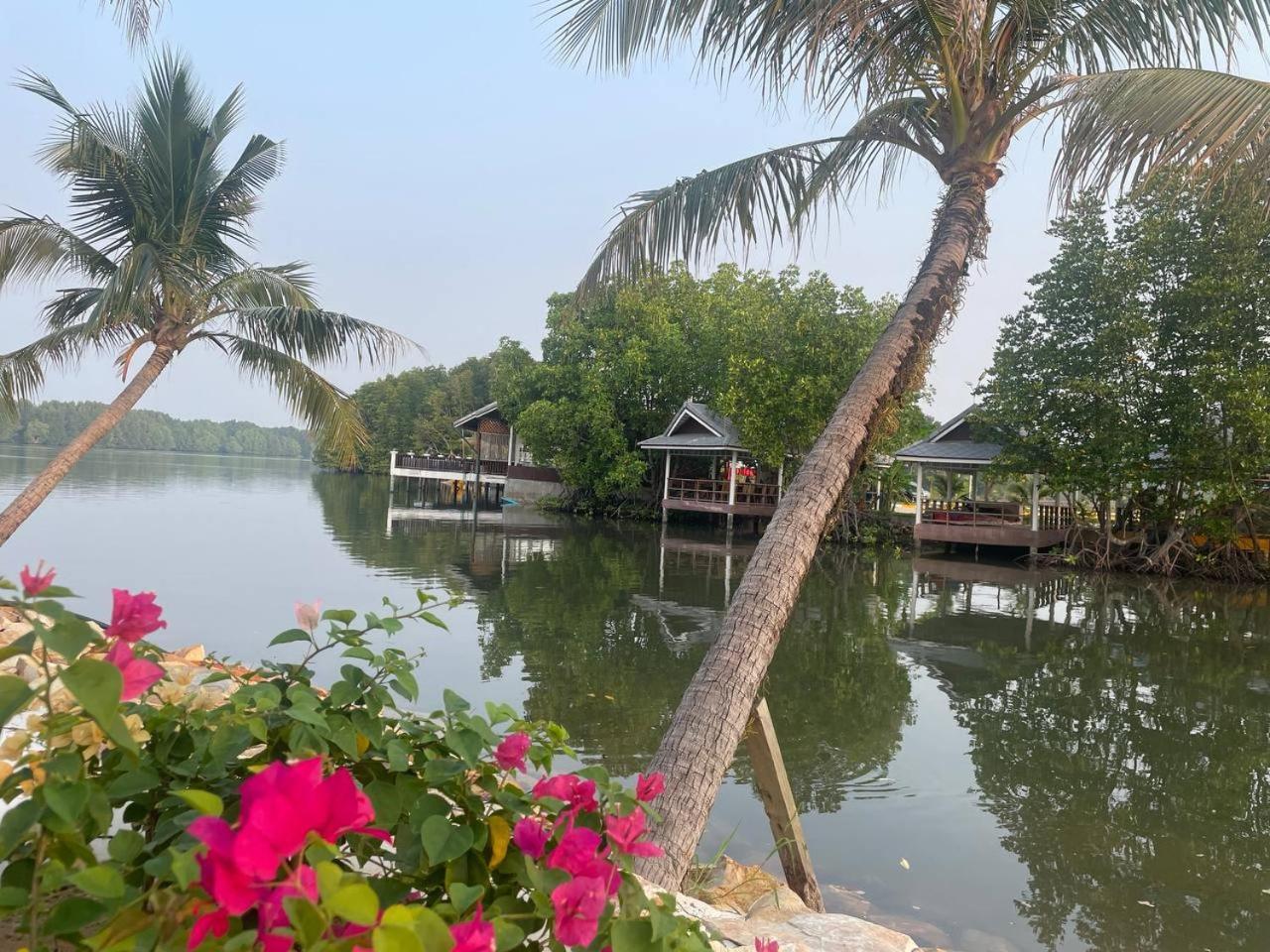 Nov Koh Kong Resort Phumi Sre Thmei エクステリア 写真